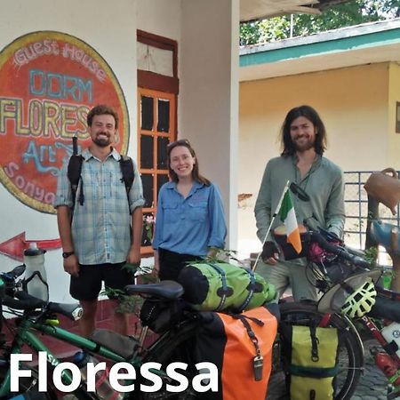 Guest House Dorm Floressa เมาเมเร ภายนอก รูปภาพ