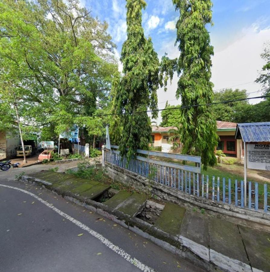Guest House Dorm Floressa เมาเมเร ภายนอก รูปภาพ