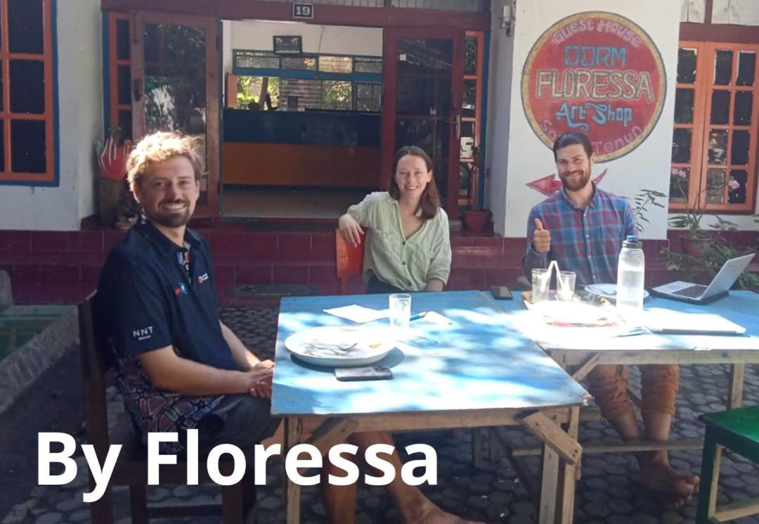 Guest House Dorm Floressa เมาเมเร ภายนอก รูปภาพ